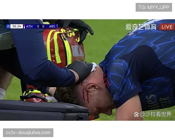 现场直击:毕尔巴鄂竞技主场球迷用巨型TIFO致敬传奇射手 现场直击:毕尔巴鄂竞技主场球迷用巨型TIFO致敬传奇射手